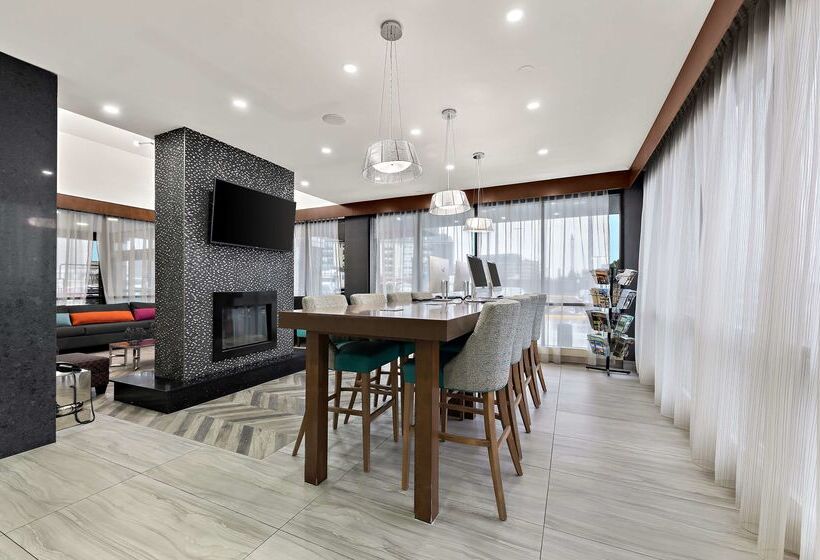 Best Western Plus Toronto North York Hotel & Suites