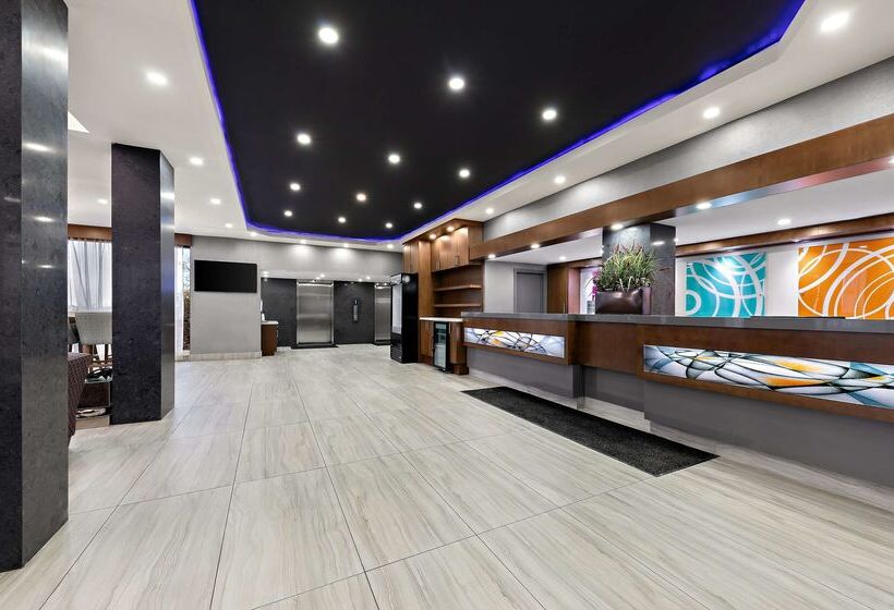 Best Western Plus Toronto North York Hotel & Suites