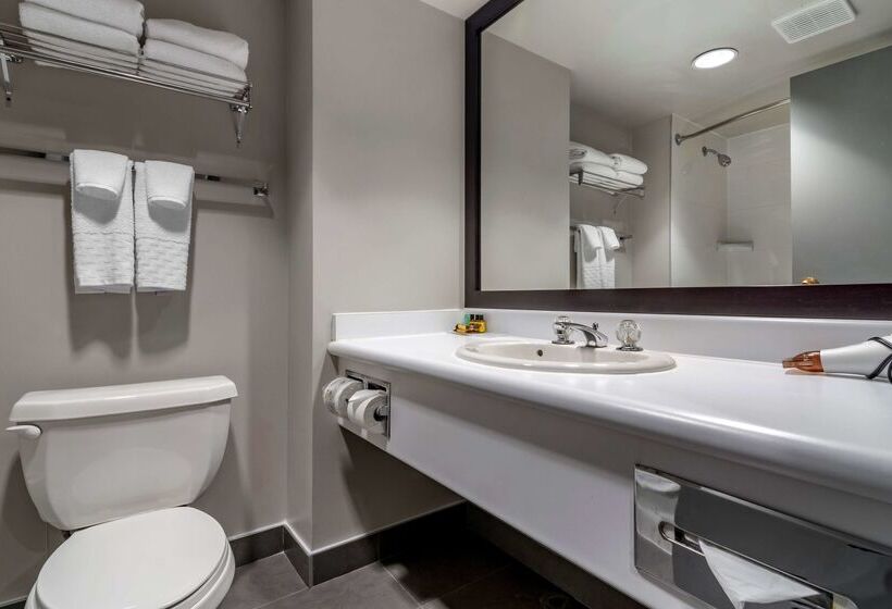 فندق Best Western Plus Vancouver Airport