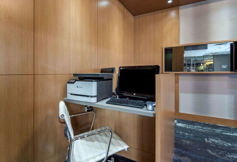 فندق Best Western Plus Vancouver Airport