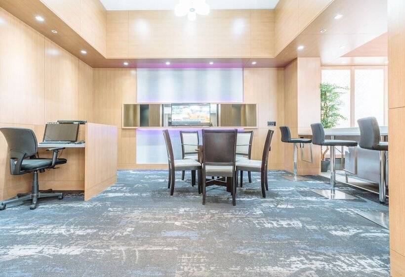 فندق Best Western Plus Vancouver Airport