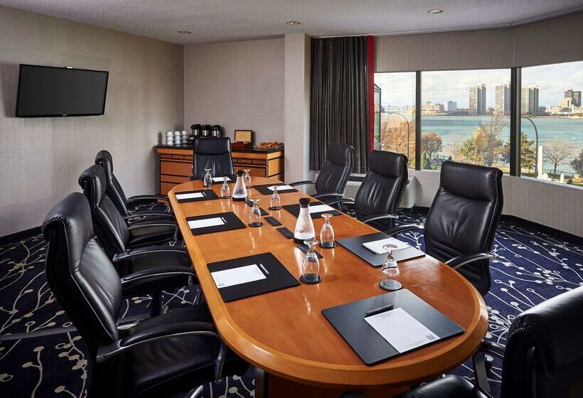 Отель Best Western Plus Waterfront