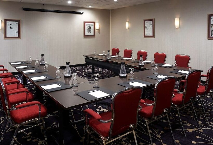 Отель Best Western Plus Waterfront