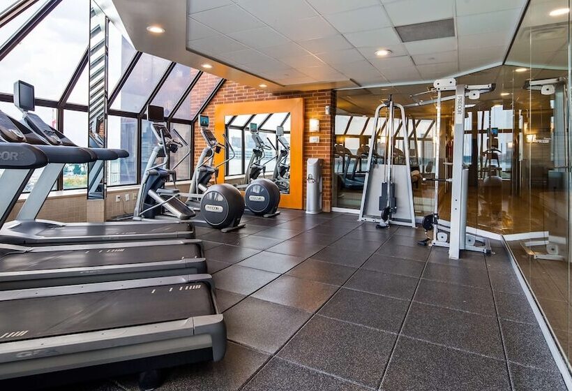 Отель Best Western Plus Waterfront