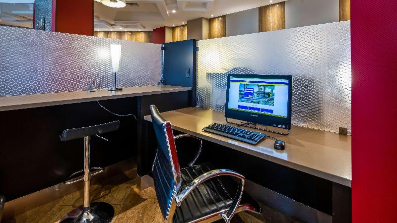 هتل Best Western Plus Waterfront