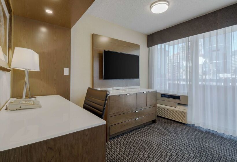 Best Western Premier Chateau Granville Hotel & Suites & Conference Centre