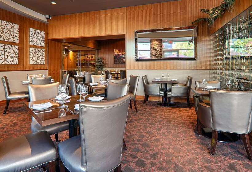 Best Western Premier Chateau Granville Hotel & Suites & Conference Centre