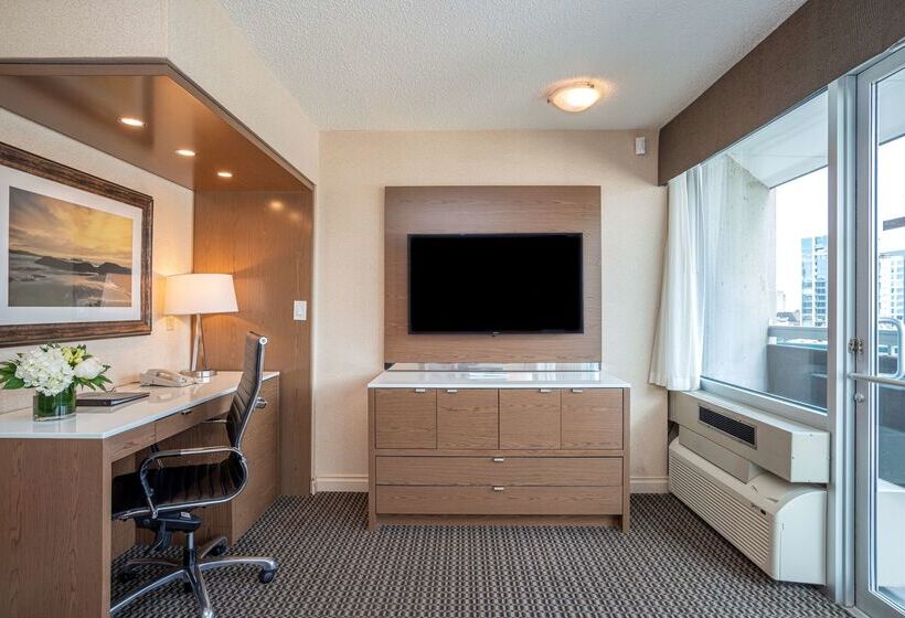 Best Western Premier Chateau Granville Hotel & Suites & Conference Centre