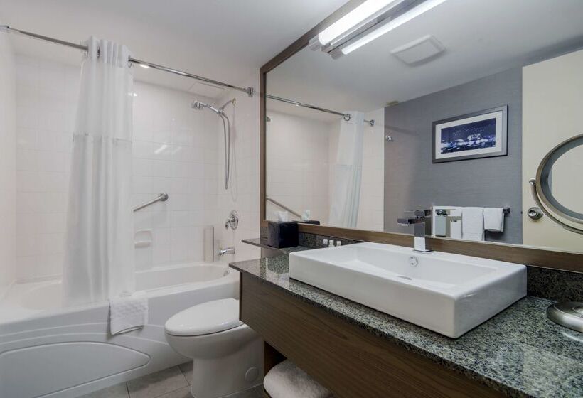 Best Western Premier Chateau Granville Hotel & Suites & Conference Centre