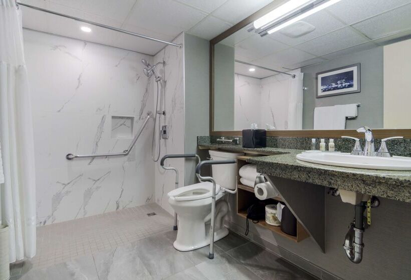 Best Western Premier Chateau Granville Hotel & Suites & Conference Centre