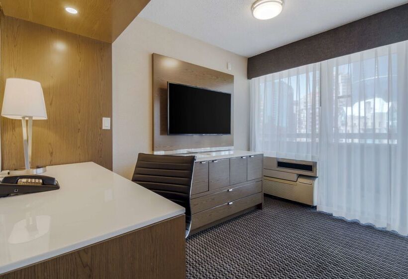 Best Western Premier Chateau Granville Hotel & Suites & Conference Centre