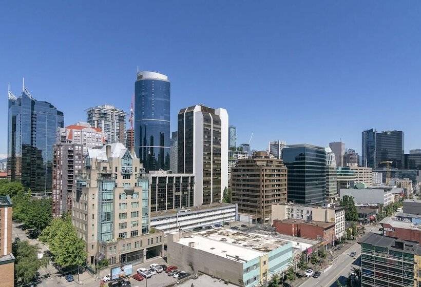 Best Western Premier Chateau Granville Hotel & Suites & Conference Centre