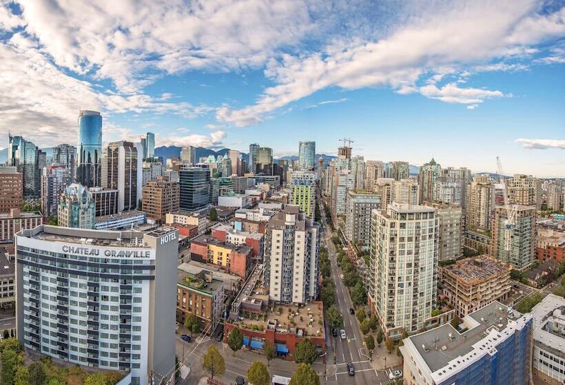 Best Western Premier Chateau Granville Hotel & Suites & Conference Centre