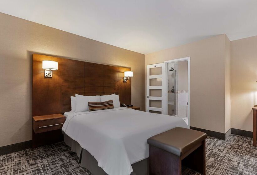 Best Western Ville Marie Hotel & Suites