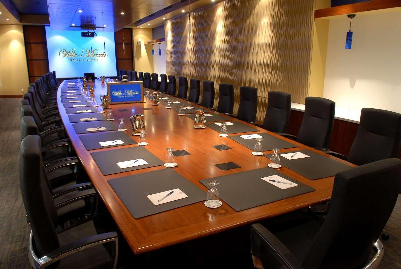 Best Western Ville Marie Hotel & Suites