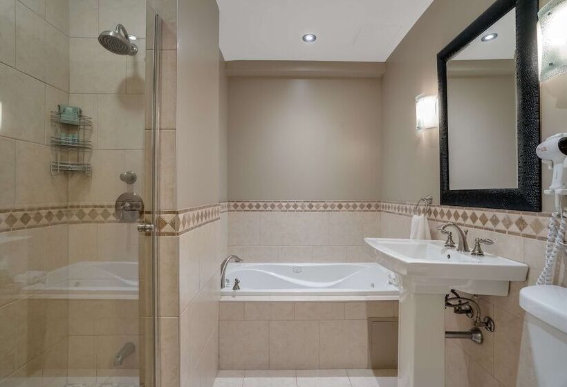 Best Western Ville Marie Hotel & Suites