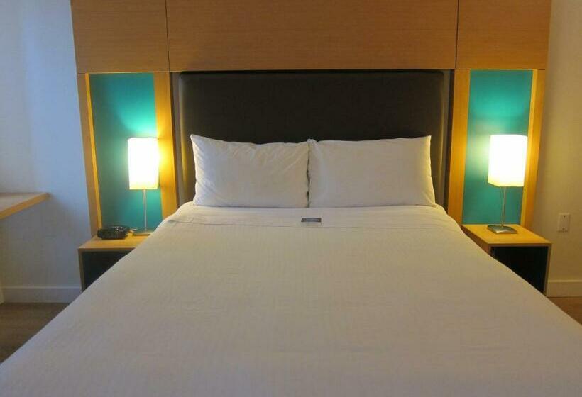 ホテル Bond Place