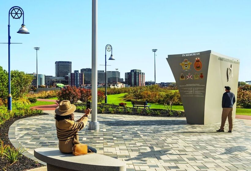 호텔 Crowne Plaza Saint John Harbour View, An Ihg