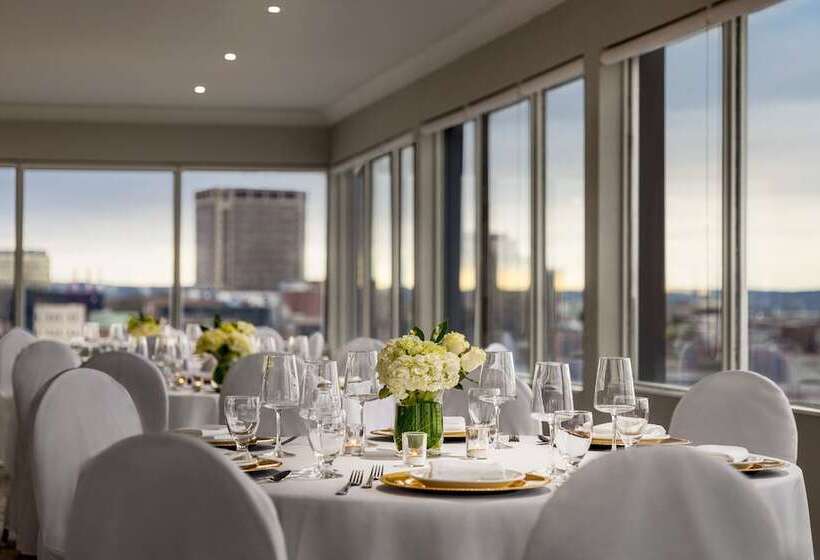 호텔 Crowne Plaza Saint John Harbour View, An Ihg