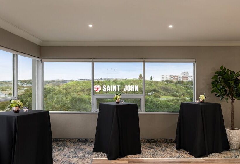 호텔 Crowne Plaza Saint John Harbour View, An Ihg