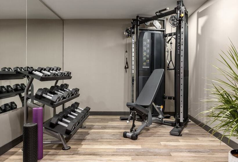 호텔 Crowne Plaza Saint John Harbour View, An Ihg