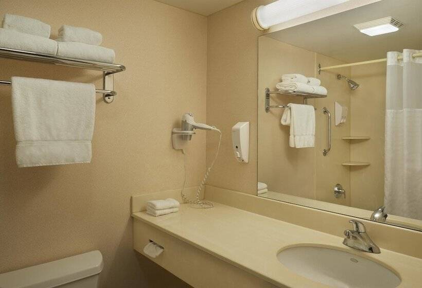 호텔 Carlingview Toronto Airport