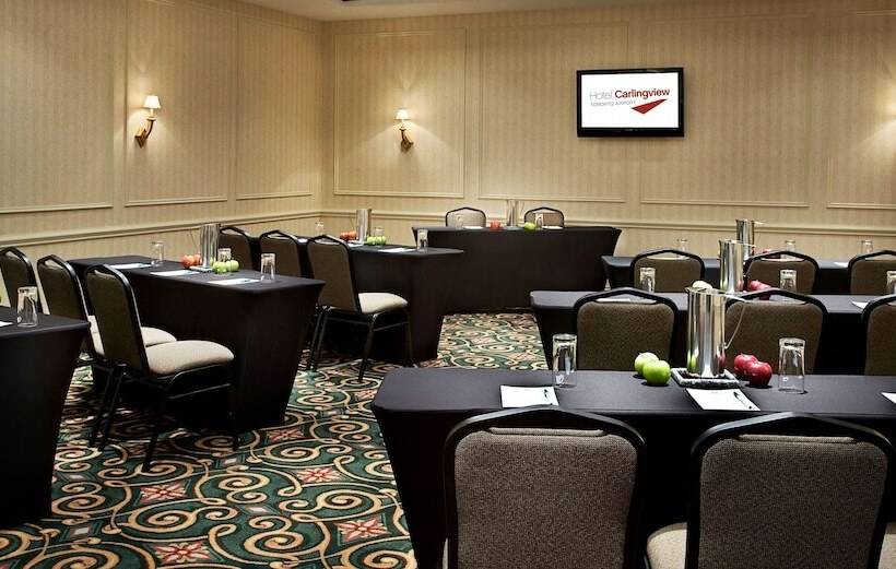 فندق Carlingview Toronto Airport