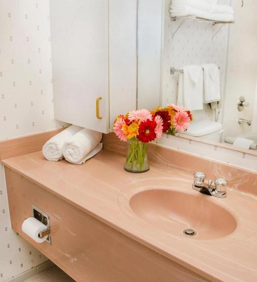 호텔 Cartier Place Suite