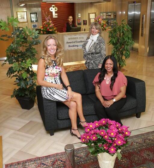 호텔 Cartier Place Suite