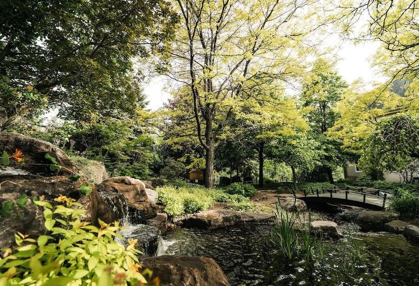 فندق Chateau Bromont