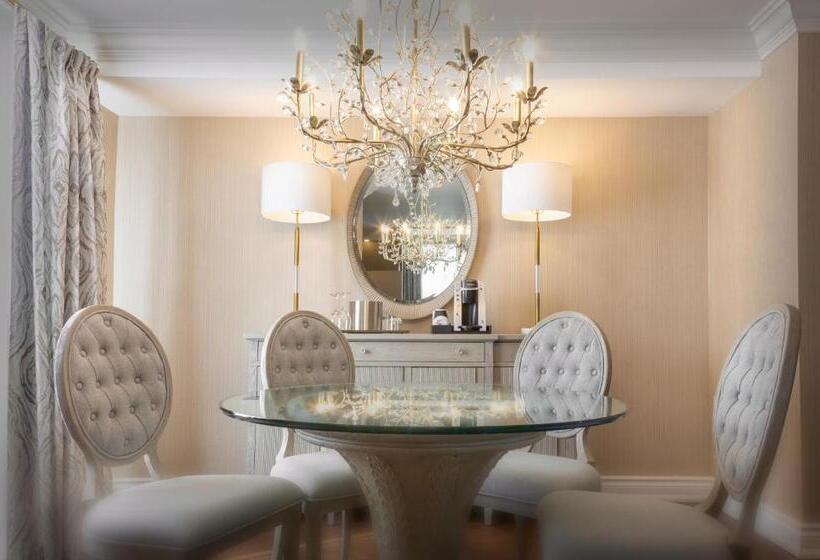 ホテル Chateau Vaudreuil