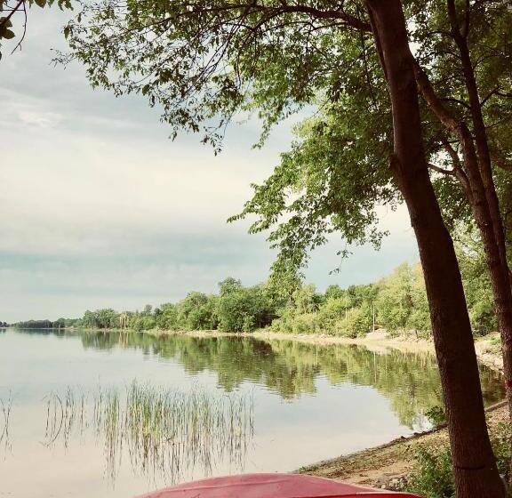 ホテル Chateau Vaudreuil