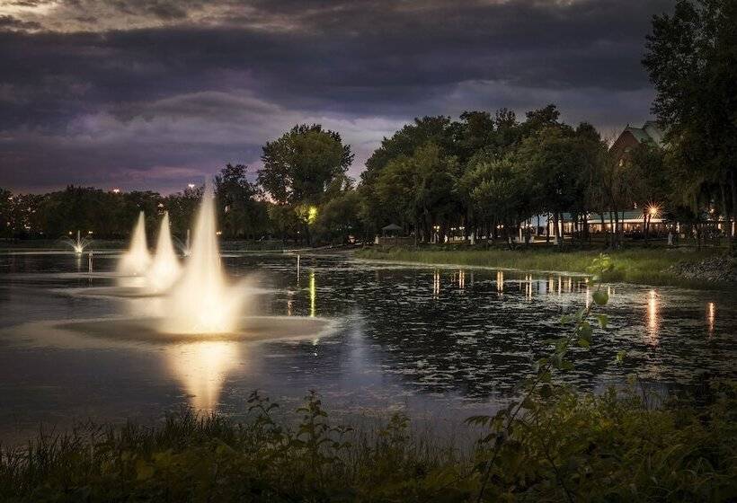 ホテル Chateau Vaudreuil