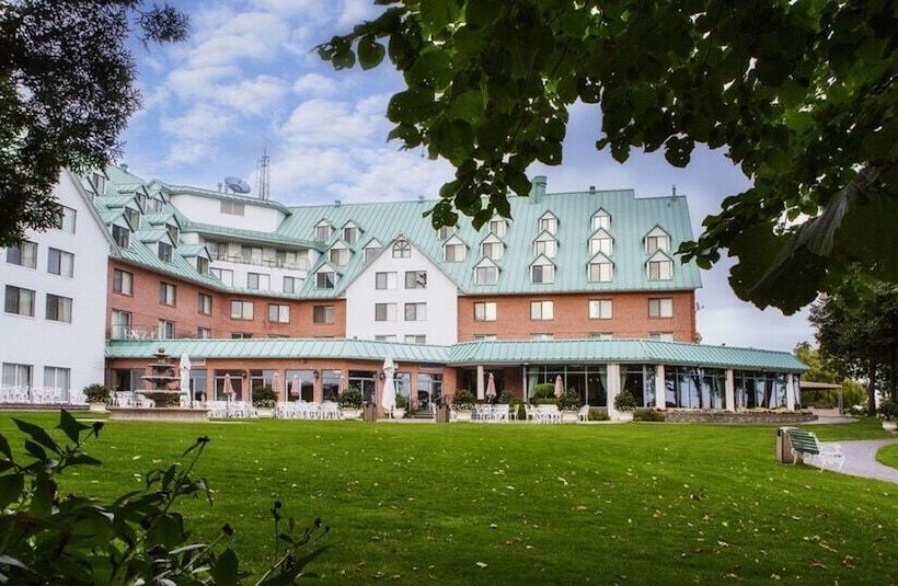 ホテル Chateau Vaudreuil