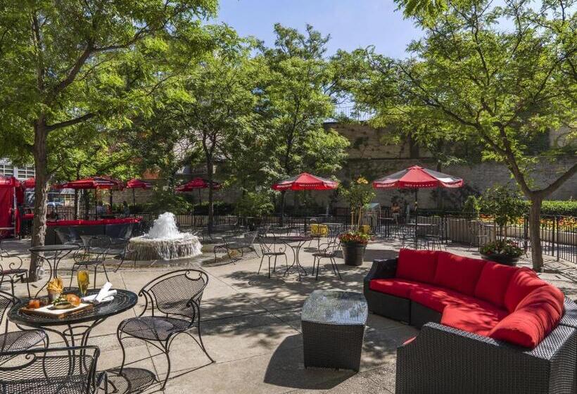 Chelsea Hotel Toronto