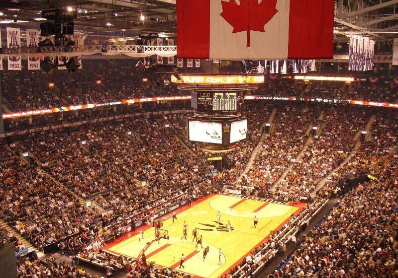 בית מלון כפרי Chestnut Residence   Campus Accommodation