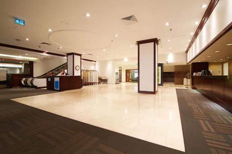 בית מלון כפרי Chestnut Residence   Campus Accommodation