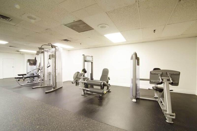 בית מלון כפרי Chestnut Residence   Campus Accommodation