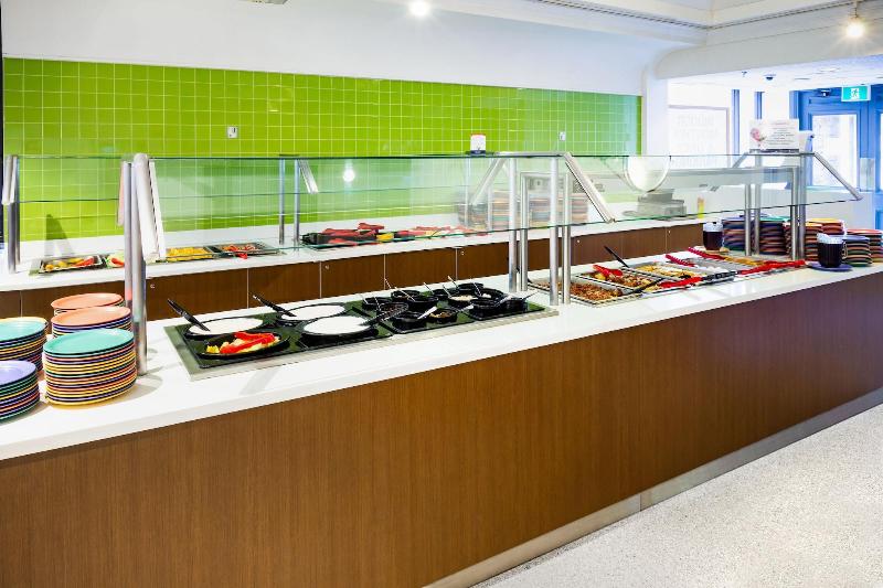 בית מלון כפרי Chestnut Residence   Campus Accommodation