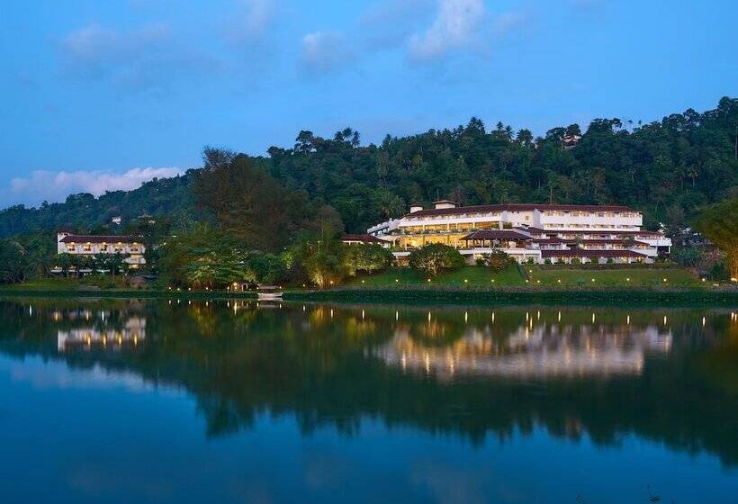 فندق Cinnamon Citadel Kandy