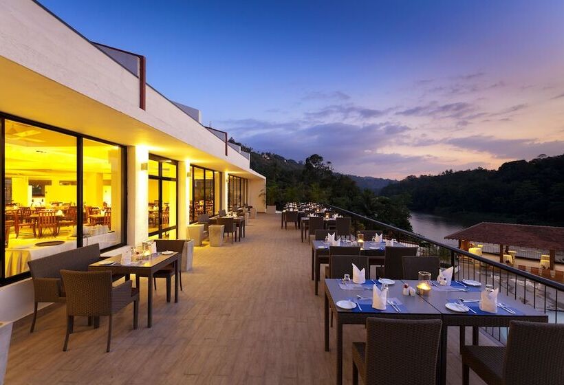 فندق Cinnamon Citadel Kandy