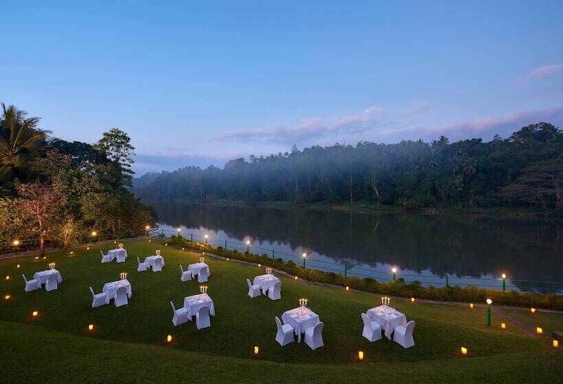 فندق Cinnamon Citadel Kandy