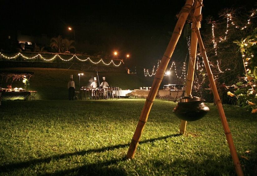 فندق Cinnamon Citadel Kandy