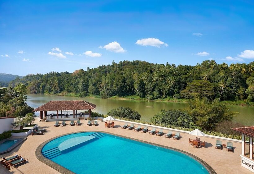 فندق Cinnamon Citadel Kandy