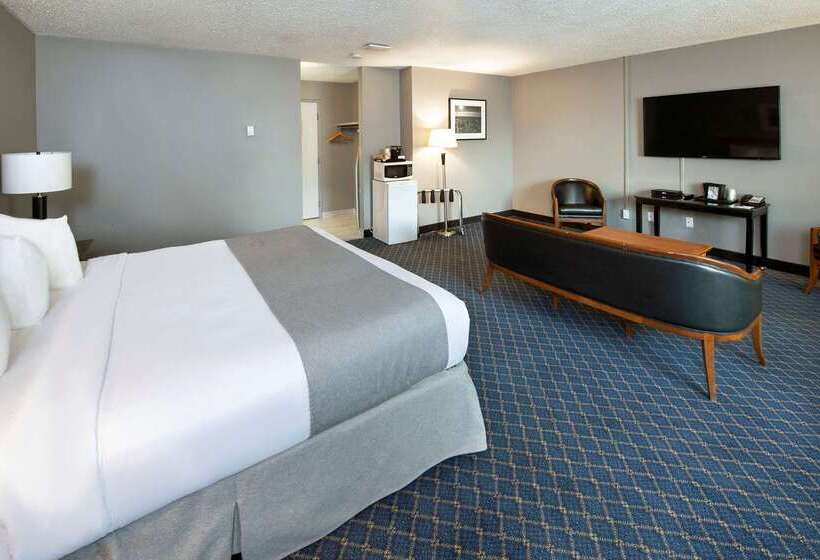 فندق Clarion Pointe