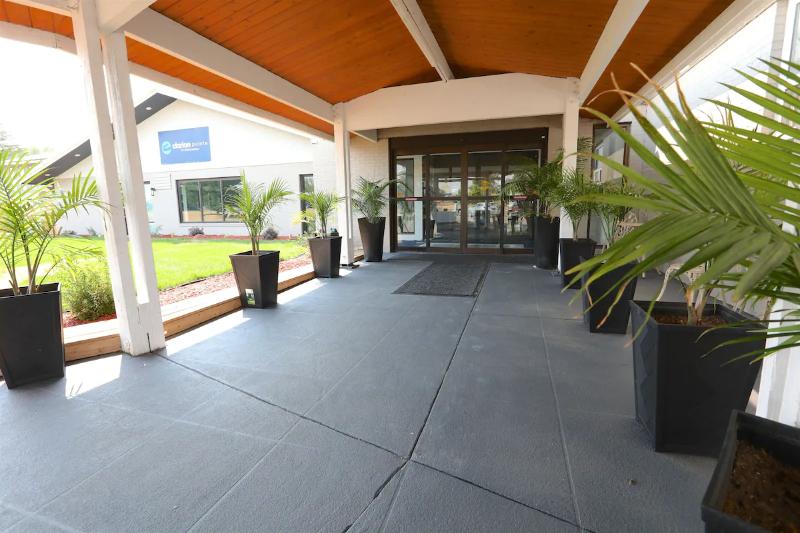 فندق Clarion Pointe