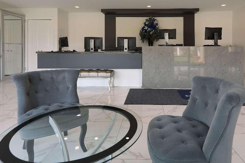 فندق Clarion Pointe