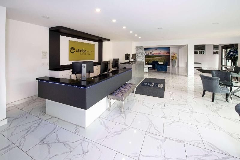 فندق Clarion Pointe