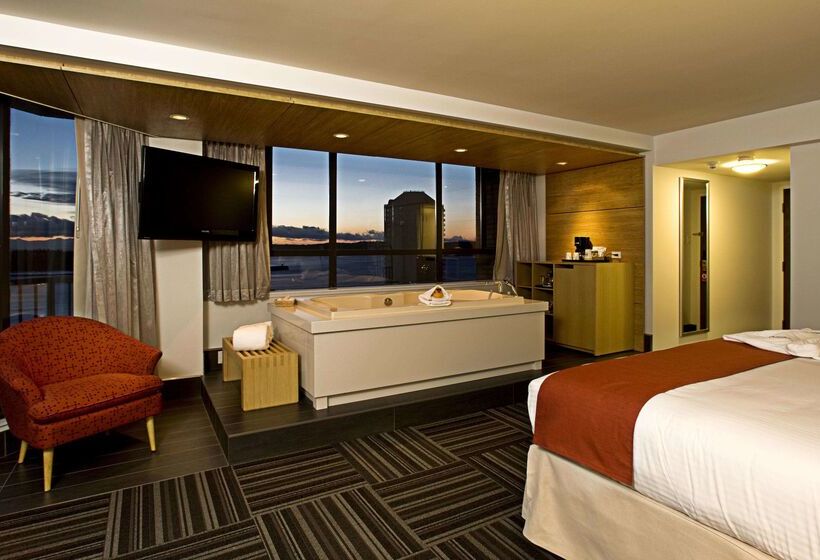 Отель Coast Bastion