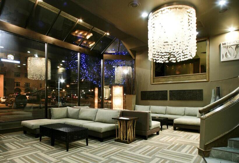 Отель Coast Bastion